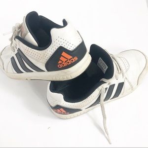 Boys Adidas Sneaker size 4